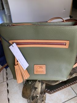 Dooney bourke