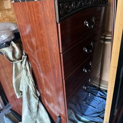 Queen Bedroom Set
