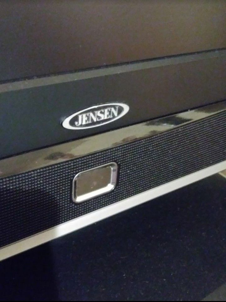 Jensen 32 inch flat screen tv Electronics & Media