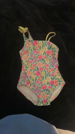Kids size 8 bathing suit