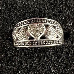 Sterling Silver Black Stones Ring Love Heart Size 7.5