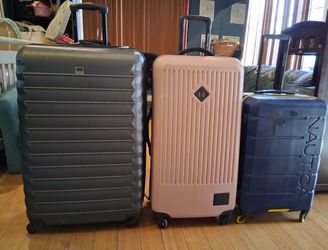 Travel lugages used clean see price down below south la 90043