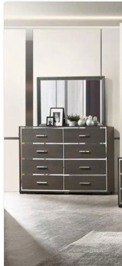Brand new drawer with mirror