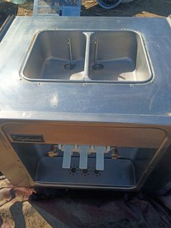 Taylor commercial soft serve ice cream machine, 754 series
