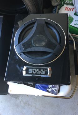 Boss Bass 1500 10 inch low profile amplified subwoofer