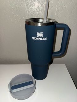 40 oz Stanley blue matte