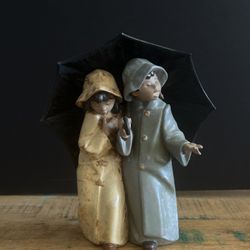 Lladro Collectibles Under The Rain