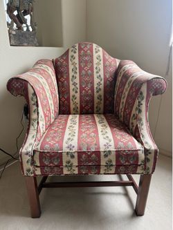 Vintage Traditional Accent Chair