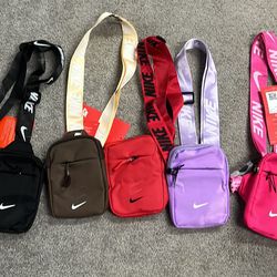 New Nike Crossbody Travel Bag 5x7