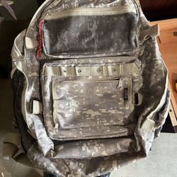 Everlast Camo Backpack