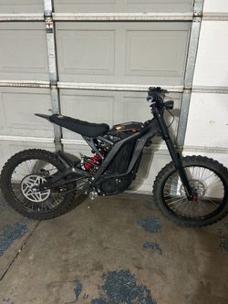 Surron lbx 2023