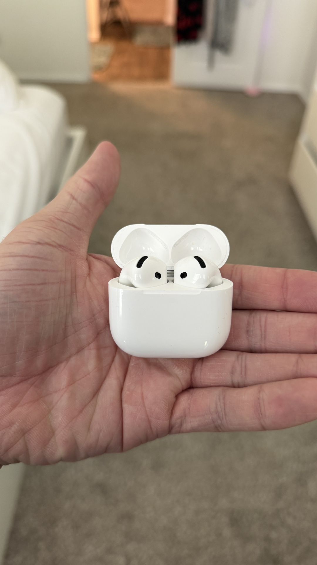 AirPods 4 With Noise Canceling