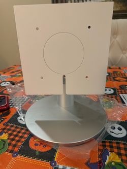 Echo 15 adjustable stand