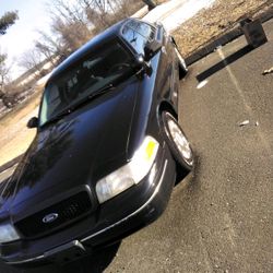 2004 Ford Crown Victoria