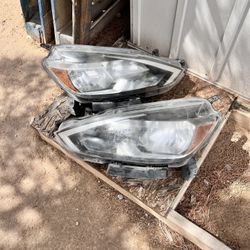 2018 Nissan sentra Headlights