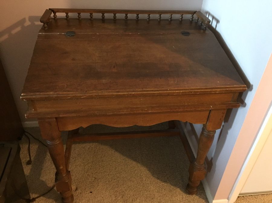 Flip top antique desk FREE