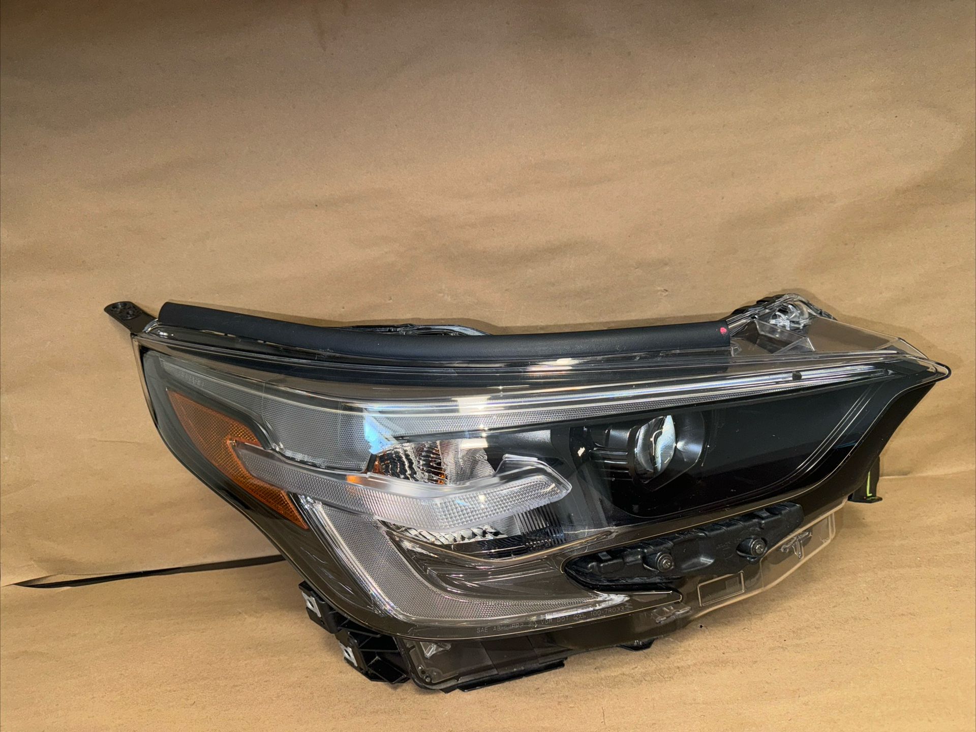 OEM 2023 2024 SUBARU LEGACY / OUTBACK LED HEADLIGHT SMOKED BEZEL RIGHT RH#26π₯