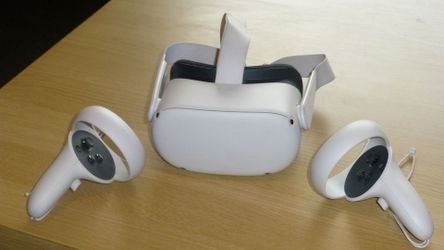 Oculus Quest 2 Used,Throw Best offers!