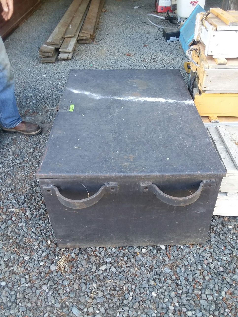 Heavy duty Metal box