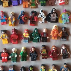 Superhero Minifigures Bundle