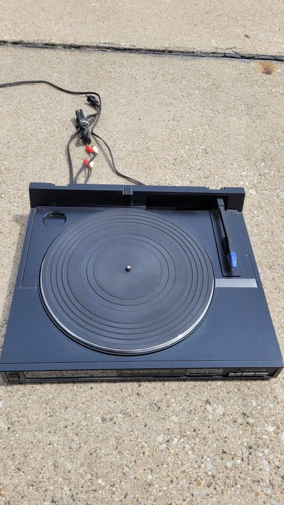 Vintage Kenwood Record Player KD-65f