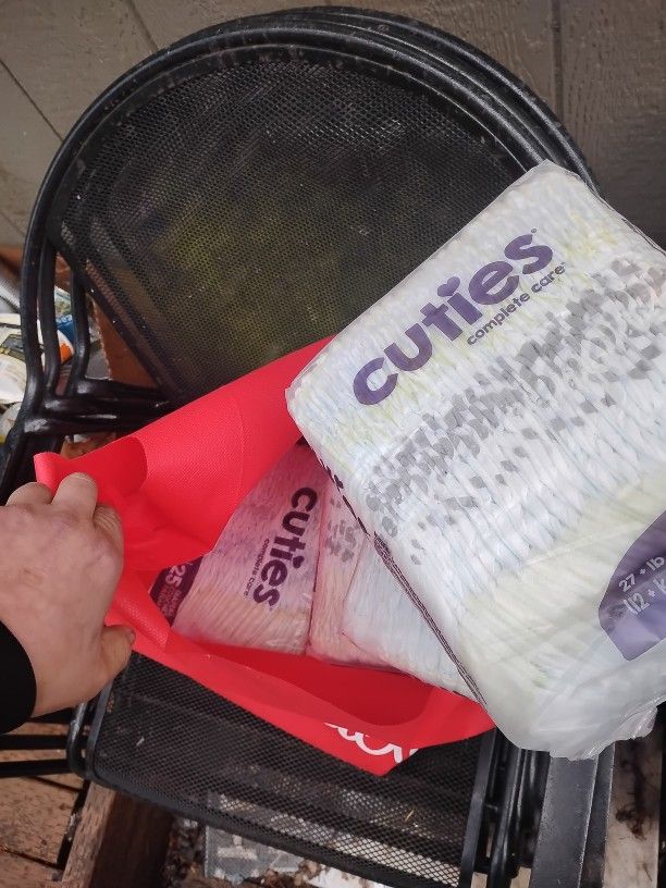 Cuties Diapers 5/25. 4 New Packs