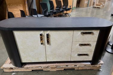 Credenzas