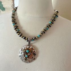 New crux western Silver and faux Turquoise medallion arrow Necklace earrings set Texas 