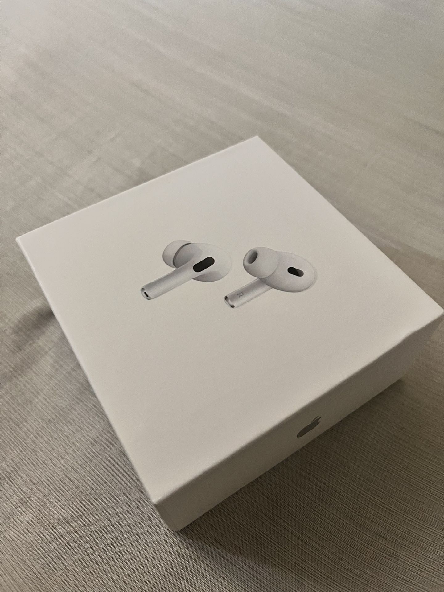 AirPods Pro 2. 
