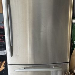 GE Fridge