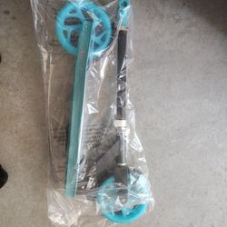 In Box  HEX Big Wheel Kick Scooter 
