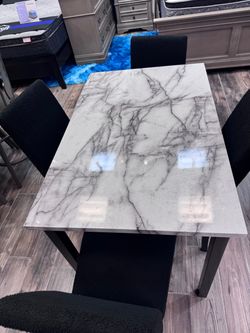 Tedd dining room $299