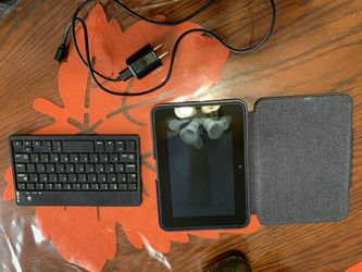 Kindle tablet with wireless keyboard