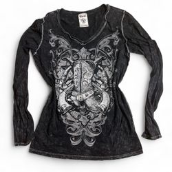 Grunge Shirt With Boot 