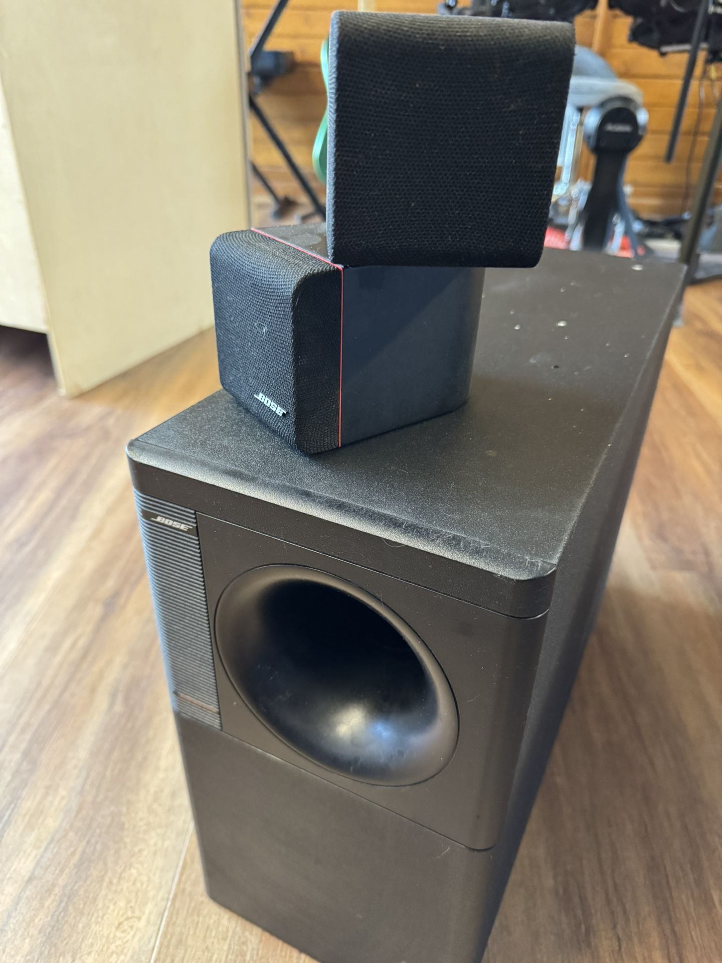 6 BOSE Speaker And Sub