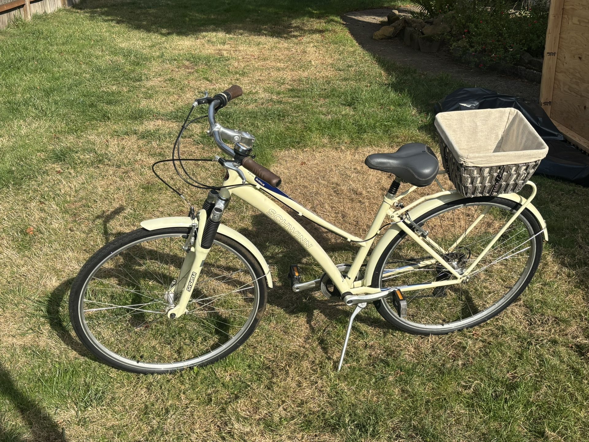 Schwinn Fifth Avenue 7 speed Women’s bicycle vintage