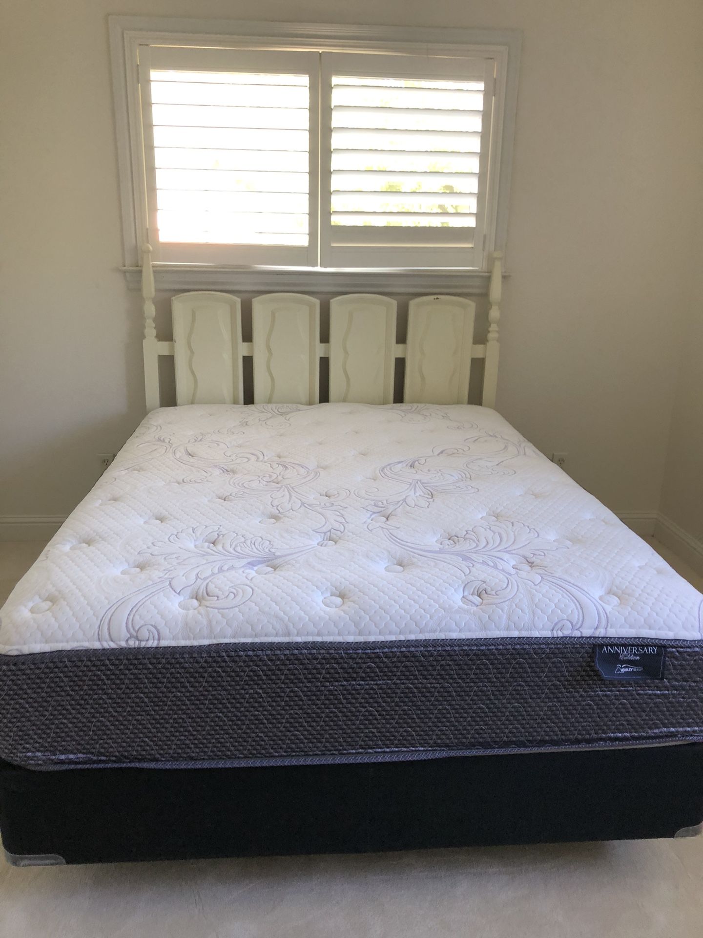 Queen Bed