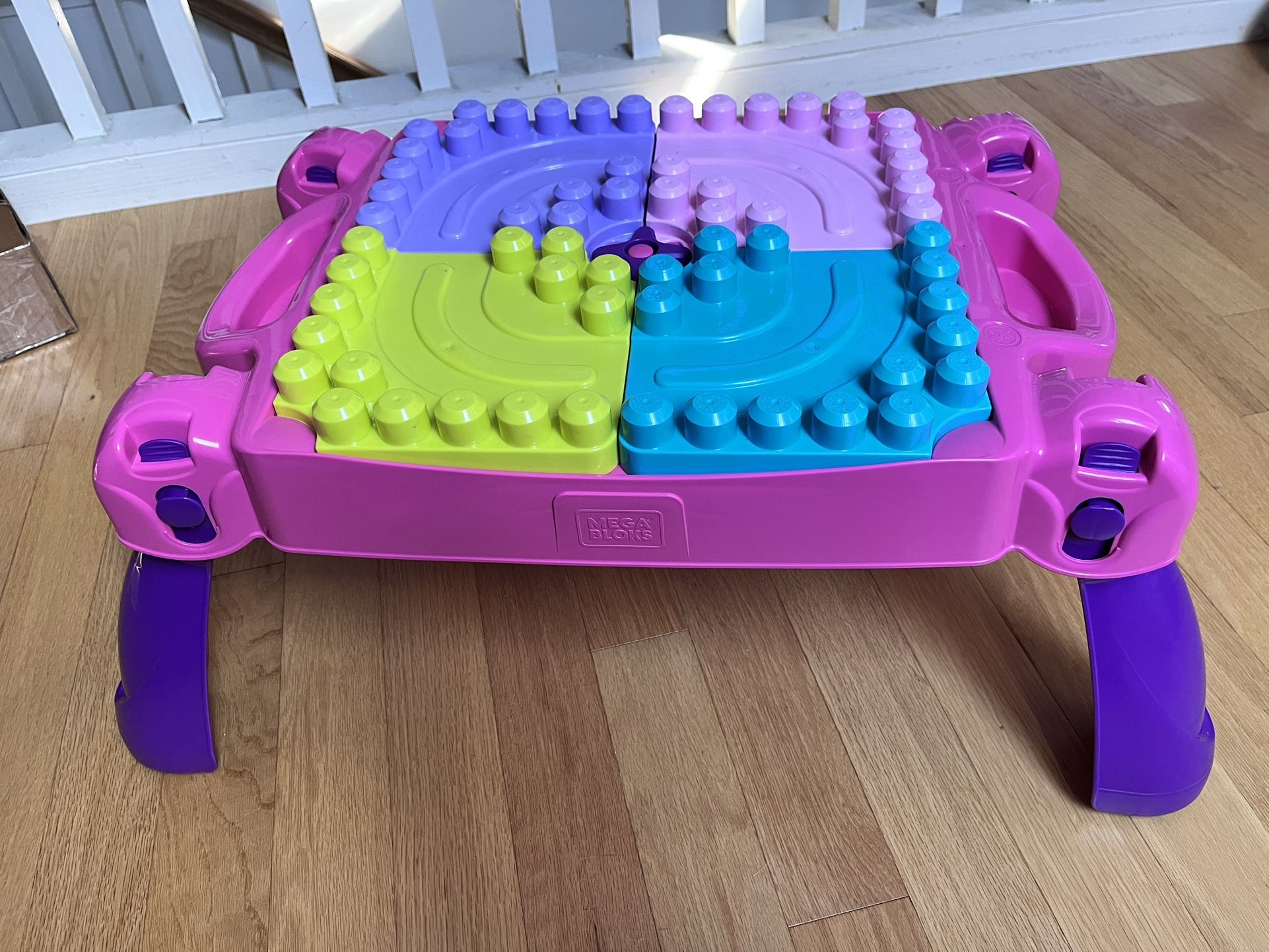 Mega Blocks Table & 150+ Blocks 