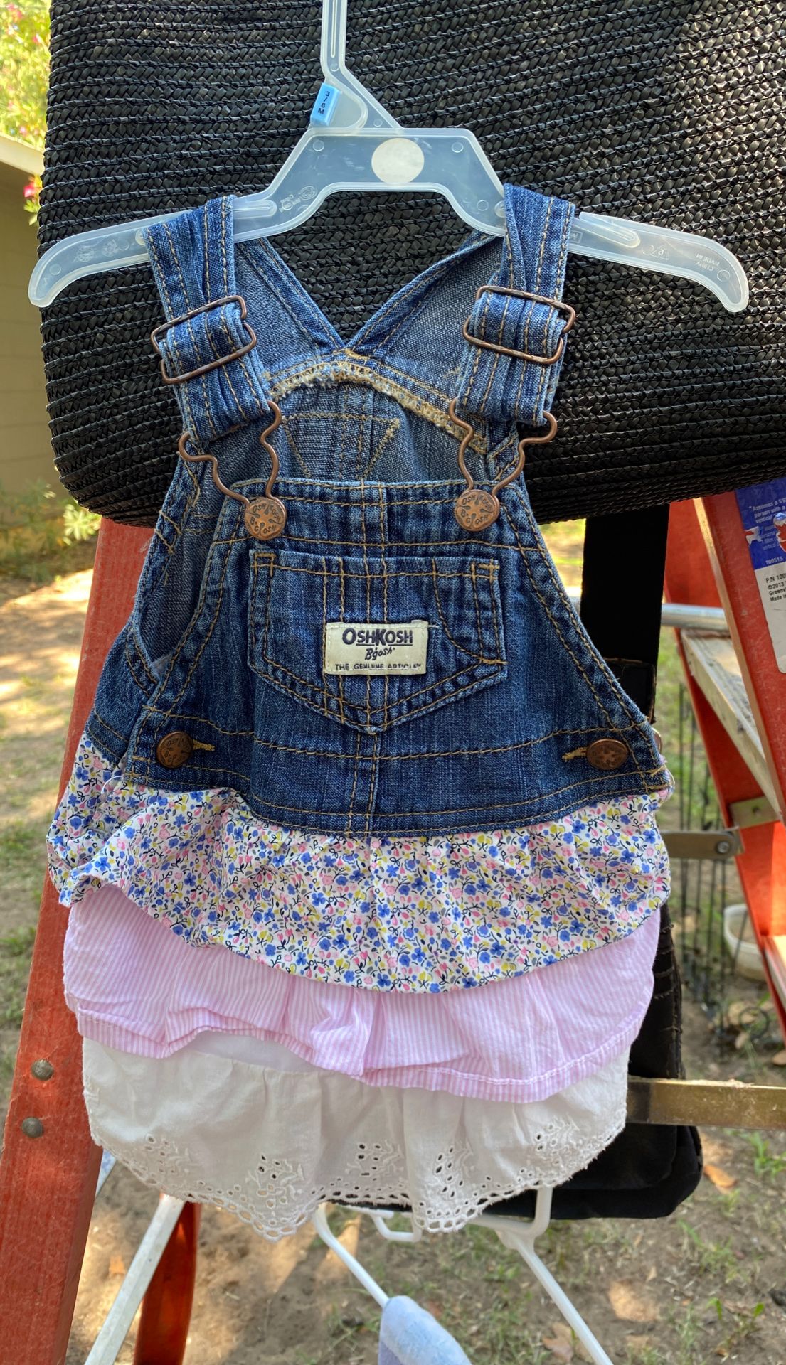 Baby clothes