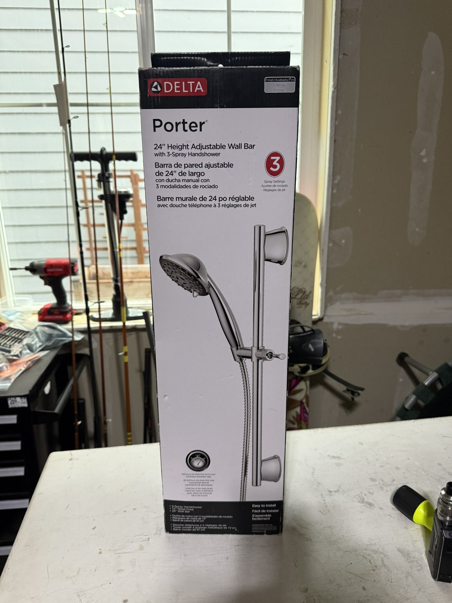 Delta Shower Head And Bar