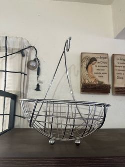 Fruit holder basket