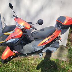 Viper and Solana moped schooters