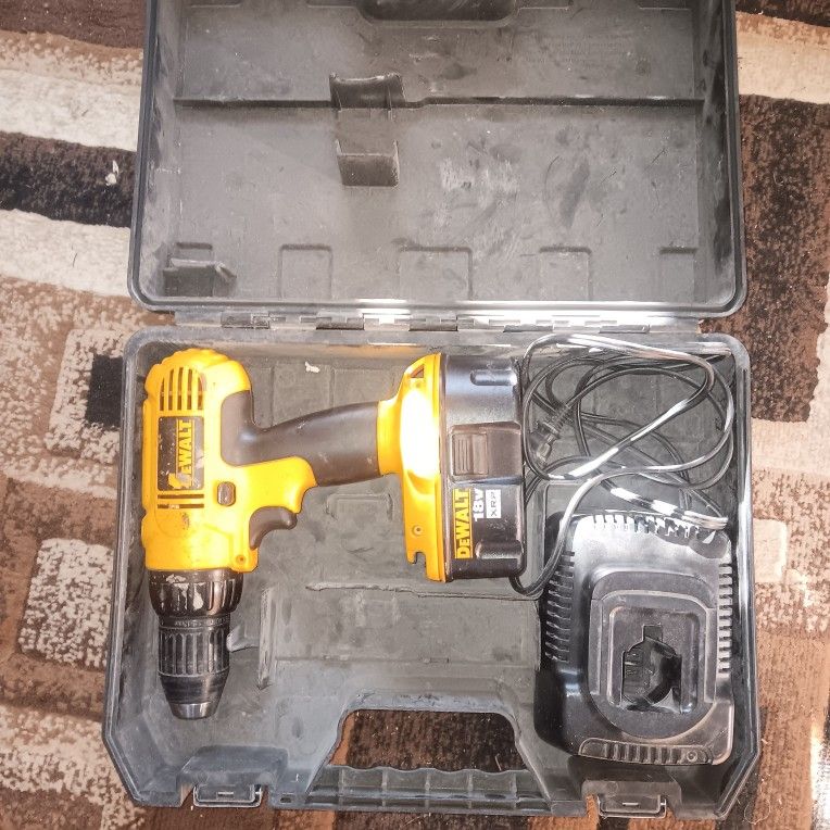 Dewalt 18V Hammerdrill Set