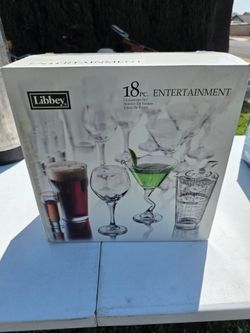 Libbey 18-Piece Entertainment Glassware & Cocktail Set