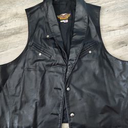 XL Women's Harley Davidson Leather Vest 1990s