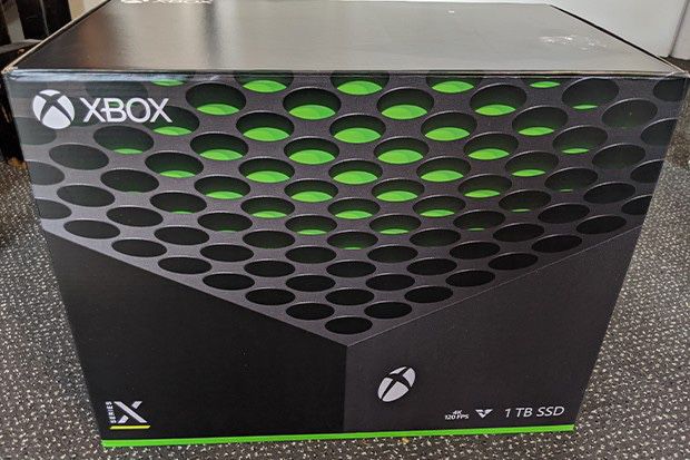 Xbox One X(IN BOX BRAND NEW)