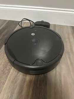 Roomba Vaccum
