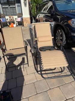 Zero gravity chairs
