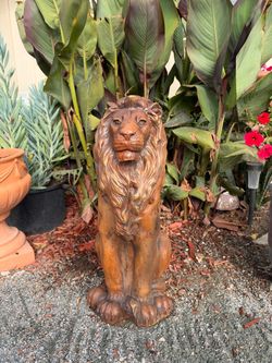 Lion Statue Concrete