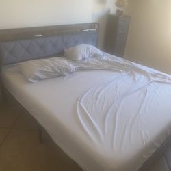 King Size Bed Frame With Mattress 